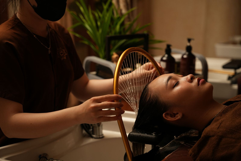 Quy trình gội đầu dưỡng sinh cho người mất ngủ