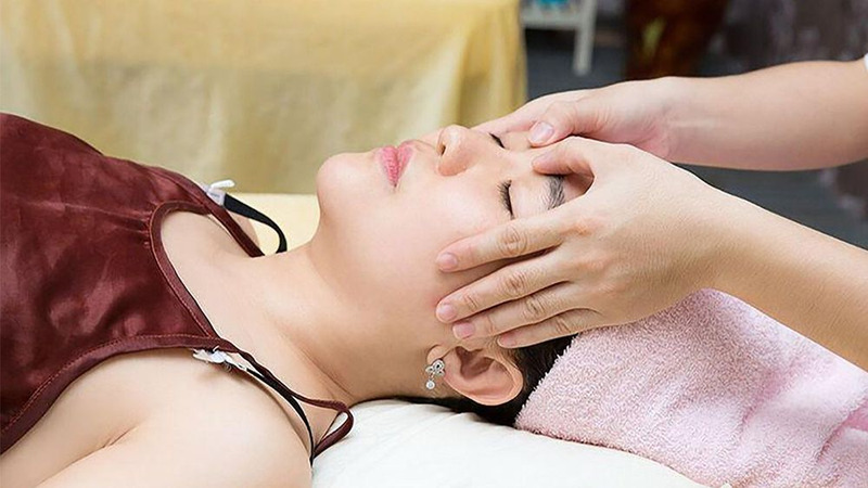 Massage thư giãn – Tập trung giải tỏa áp lực và tạo cảm giác dễ chịu