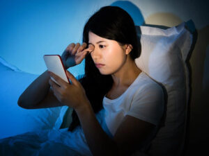 dấu hiệu mắt quá tải