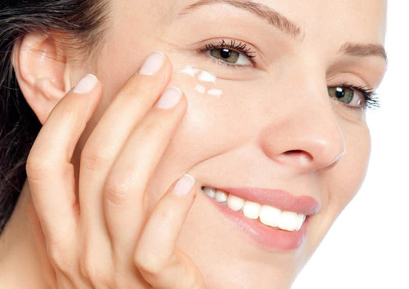 Lý do nên chăm sóc vùng mắt định kỳ?